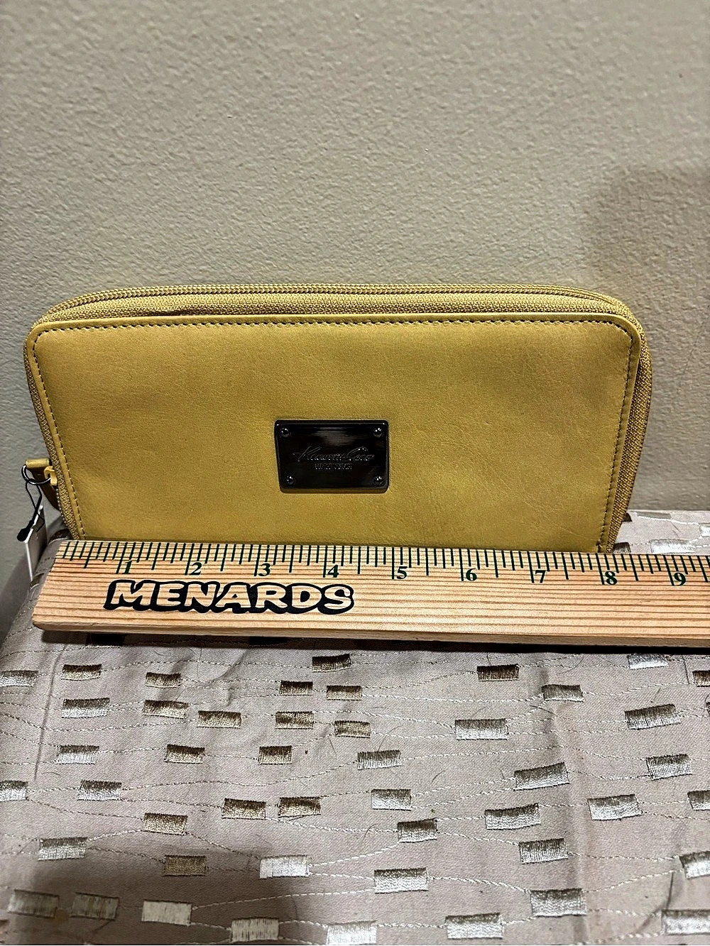 Kenneth Cole Genuine Leather Zip Wallet in Yellow NWT